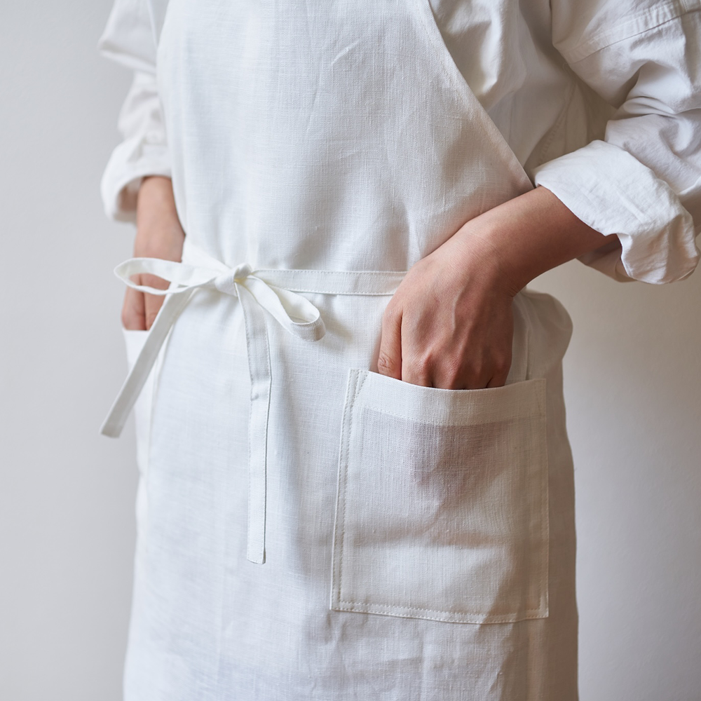 数量限定】tsumugi-te-×fog linen workリネンフルエプロン white 数量限定】tsumugi-te-×fog linen workリネンフルエプロン white